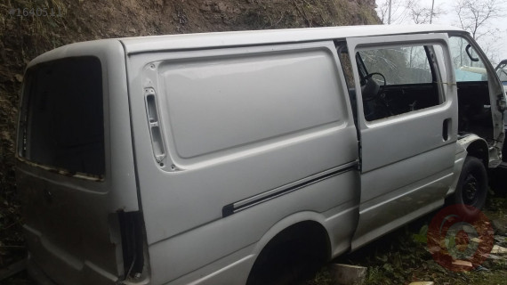 Toyota hiace sağ yan panel çıkma yedek parça Mısırcıoğlu e