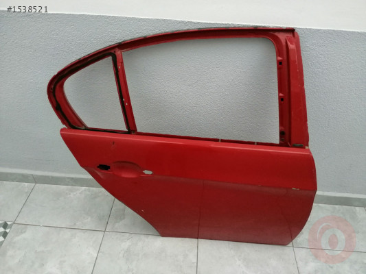 Bmw sağ arka kapı 3serisi e90 çıkma yedek parça