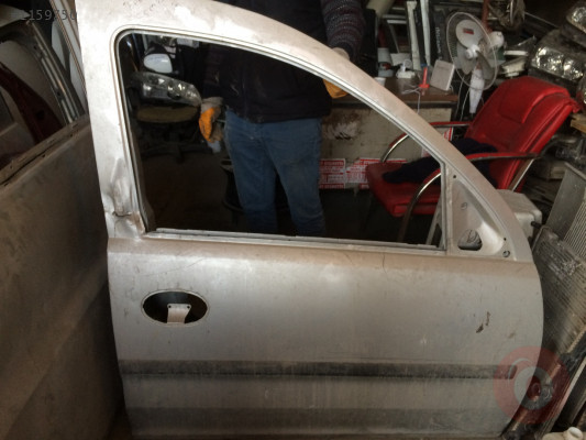 2009 model opel combo çıkma ön sağ kapı