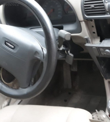 2001 MODEL VOLVO S40 TURBO ÇIKMA SİNYAL SİLECEK KOLU.