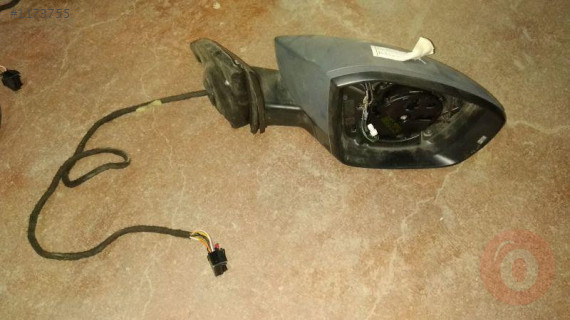 SKODA OCTAVİA 2013 2017 SAĞ DIŞ AYNA (KATLANIR)
