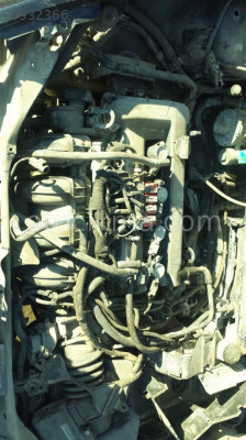 ÇIKMA 2005 VOLVO V50 MOTOR İÇİ TESİSAT.