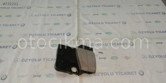 Mercedes w203 c serisi c200 111 motor üst kapağı A1110100167