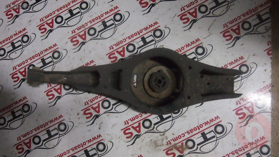 Volkswagen Golf 5 Arka Alt Tabla