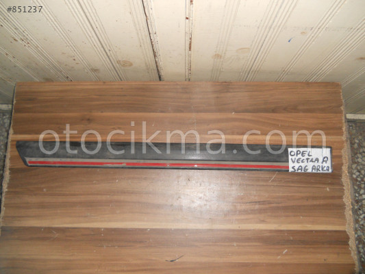 OPEL VECTRA A SAĞ ARKA KAPI ÇITASI ORJİNAL ÇIKMA