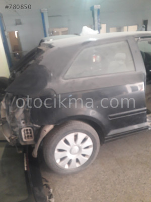 AUDİ a3 sağ sol arka çamurluk hatasız
