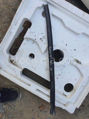 ÇIKMA PARÇA RENAULT 19 SAĞ ÖN KAPI PLASTİĞİ