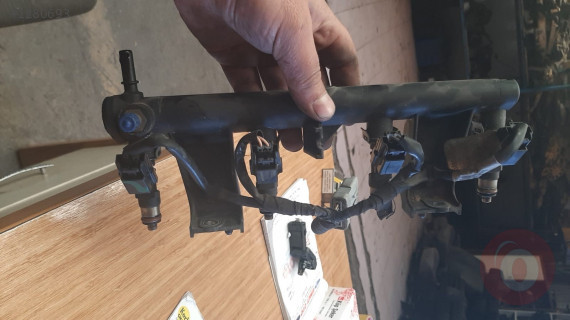 peugeot 3301 1.6 16v çıkma benzin enjektör kütüğü