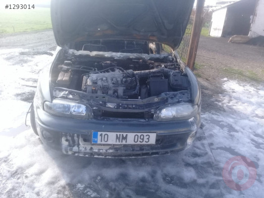 ŞAHİNOĞLU OTOÇIKMADAN 98 MAREA SAĞ SEDAN ARKA KAPI