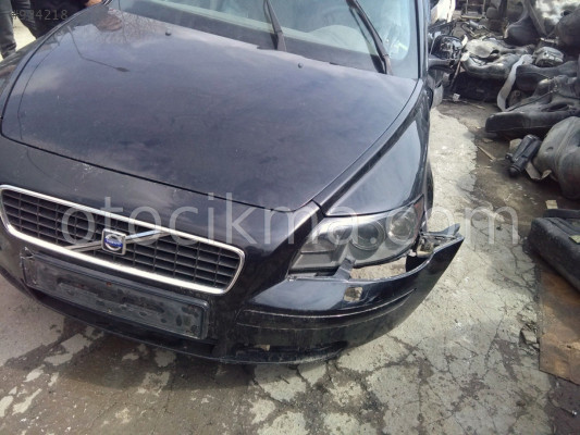 2010 VOLVO XC60 ORİJİNAL SOL ÖN ÇAMURLUK.
