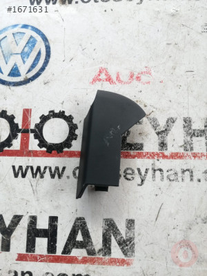 8P4867186 audi a3 2010 sağ ön kapı kartonu kenar kaplaması