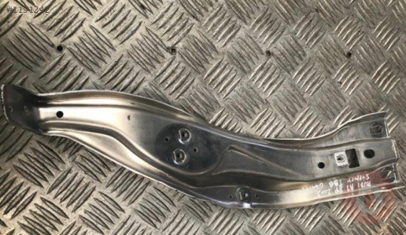 GOLF JETTA A3 LEON OCTAVİA ÖN GÖĞÜS BRAKET 1K1858784C