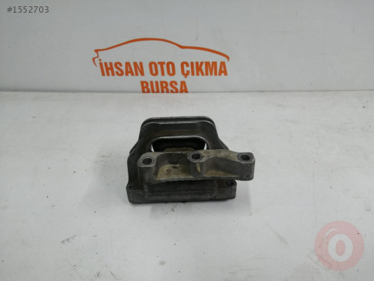 Audi A3, Volkswogen Golf5, Jetta Ön Sağ Motor Kulağı