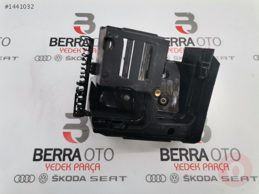 VW JETTA 2006-2015 SİGORTA KUTUSU ALT TABLASI 1K0907361B