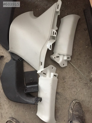 FORD KUGA ARKA DİREK KAPLAMASI