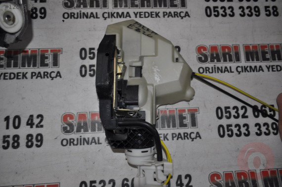 ÇIKMA MERCEDES E320 SAĞ ARKA KAPI KİLİDİ