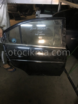 HYUNDAİ ACCENT ERA SAĞ ARKA KAPI GÜÇMANLAR OTO