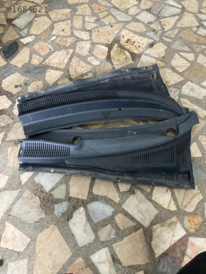 Fiat Linea Ön Cam Izgarası Sağ Hatasız Orjinal Çıkma