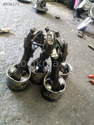 Hyundai Starex Piston Kolu