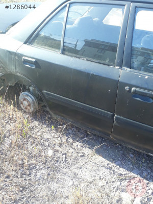 Mazda 323 sag arka kapı aracın bütün parçaları mevcuttur