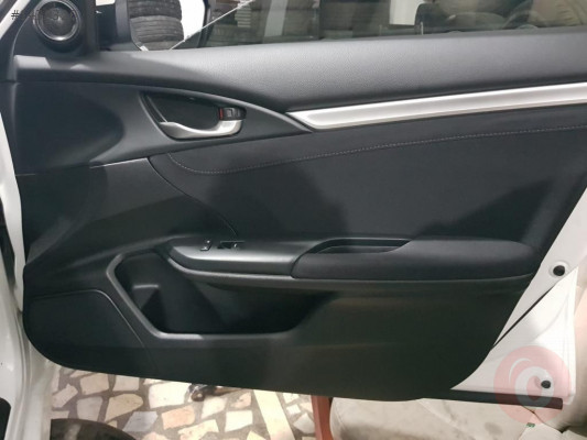 Honda Civic FC5 Sağ Ön Kapı Döşemesi Hatasız Orjinal Çıkma
