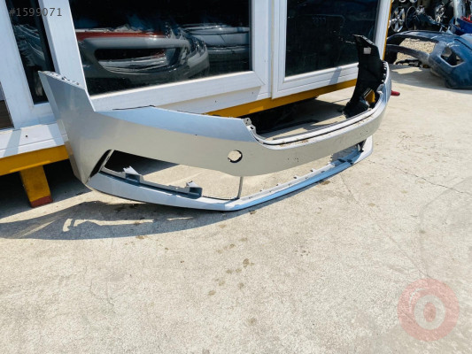 Skoda super b çıkma ön tampon