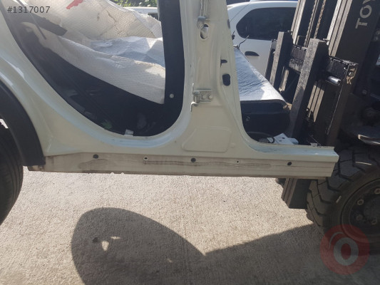 Nissan Juke Sağ Kesme Marşbiyel Hatasız Orjinal Çıkma