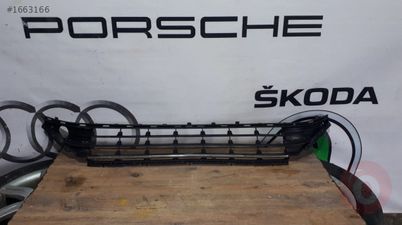 VOLKSWAGEN GOLF 7 ORTA IZGARA  ÇIKMA ORJİNAL  PARÇA