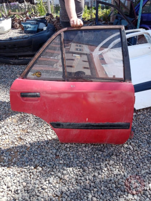 MAZDA SAĞ ARKA KAPI