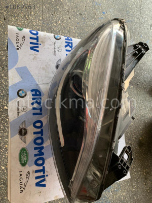 MERCEDES B SERİSİ W246 KASA SAĞ FAR ORJİNAL ÇIKMA