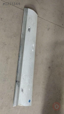 VOLKSWAGEN TOUAREG 2011 2014 SAĞ ÖN KAPI ÇITASI 7P6854940H