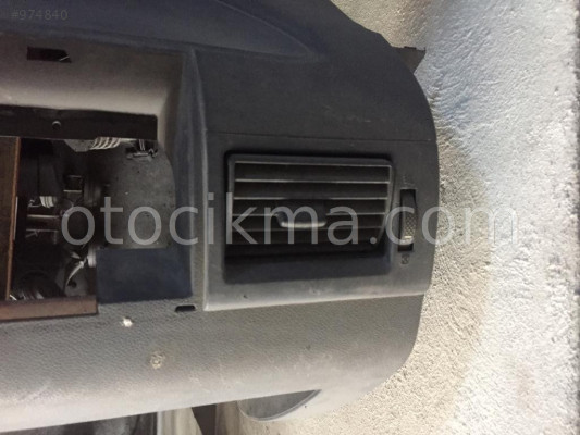 Ford Connect 2006 Sağ Üfleme Izgarası hatasız orjinal çıkma