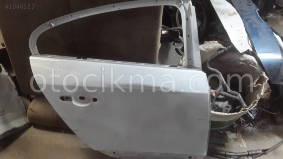 FLUENCE SOL ARKA KAPI VE TÜM ÇIKMA ORJİNAL PARÇALAR