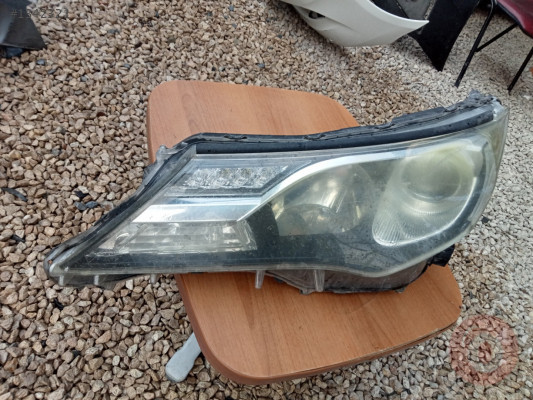 Toyota RA4 çıkma ön sol far