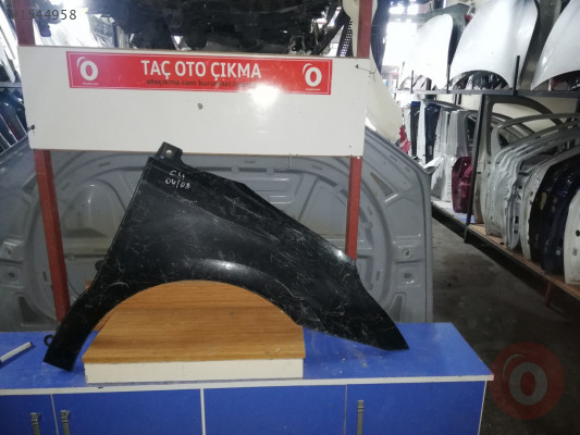 Citroen C 4 çıkma sağ ön çamurluk