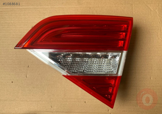 SKODA SUPERB 14-15 SAĞ ARKA İÇ STOP LAMBASI 3T5945094A