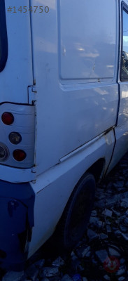 2009 model bmc megastar 290v kesme sağ arka çamurluk