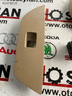 299294 bmw x1 E84 sağ ön kapı cam düğmesi kaplaması