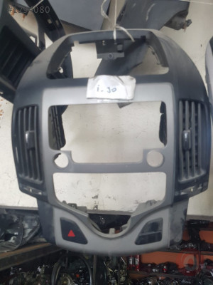 Hyundai İ30 Teyp Çerçevesi Hatasız Orjinal Çıkma