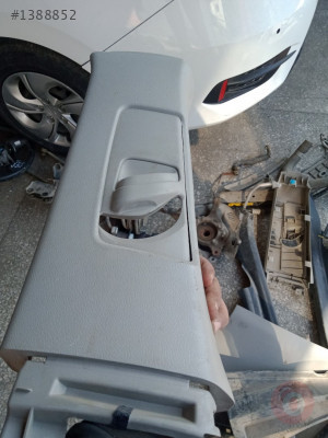 Toyota Corolla Yan Direk Plastiği Sol 2007-2012
