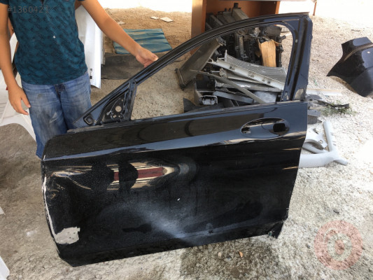 Mercedes C200 Sol Ön Kapı Çıkma