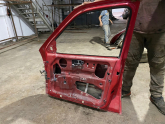 Oto Çıkma Parça / Ford / Escort / Kaporta & Karoser / Sağ Ön Kapı / Çıkma Parça 