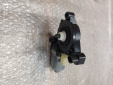 Oto Çıkma Parça / Volkswagen / Tiguan / Oto Cam / Cam Motoru / Sıfır Parça 