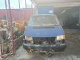 Oto Çıkma Parça / Volkswagen / Transporter / Kaporta & Karoser / Sol Ön Kapı / Çıkma Parça 