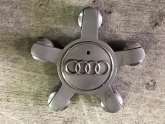 Audi Jant göbek kapak orj cikma 8R0601165