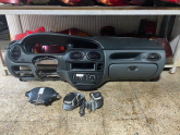 Oto Çıkma Parça / Renault / Megane / Göğüslük & Torpido / Komple Torpido / Çıkma Parça 
