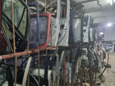 Oto Çıkma Parça / Toyota / Verso / Kaporta & Karoser / Sağ Ön Kapı / Çıkma Parça 