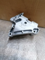 Oto Çıkma Parça / Volkswagen / Passat / Motor / Takozu & Kulağı / Çıkma Parça 