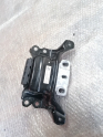 Oto Çıkma Parça / Volkswagen / Passat / Motor / Takozu & Kulağı / Çıkma Parça 