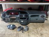 Oto Çıkma Parça / Renault / Megane / Göğüslük & Torpido / Komple Torpido / Çıkma Parça 